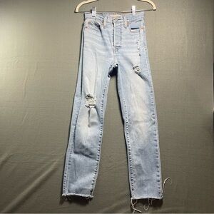 Levi’s Wedgie Fit High Rise Jeans Women’s W25 L28 Light Wash Distressed Raw Hem